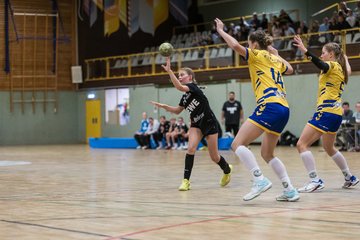 Bild 181 - wCJ SV Henstedt Ulzburg - HSG Herzhorn/Kollmar/Neuendorf : Ergebnis: 35:29